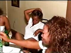 Rubia cachonda gime ante la idea de follar (Rebecca videos de sexo casero maduras Blue)